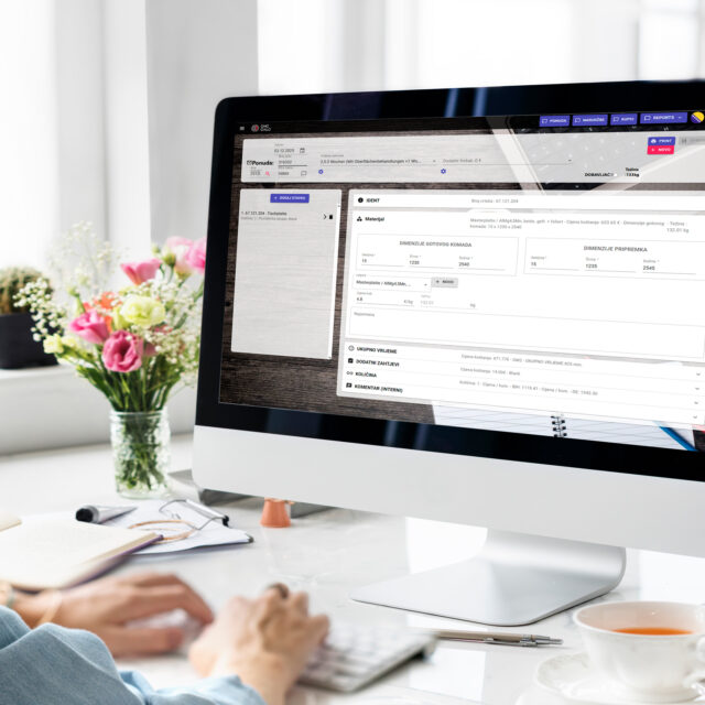 web aplikacija na monitoru